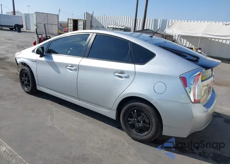 2013 Toyota Prius Two z USA, uszkodzony, nr VIN JTDKN3DUXD5676148